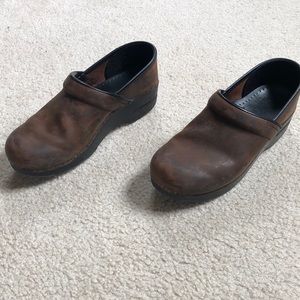 Brown Danskos